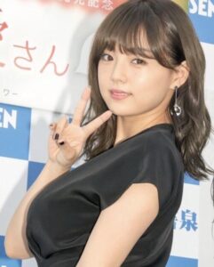 【朗報】篠崎愛ちゃん(30)、今年最後のグラビア！！